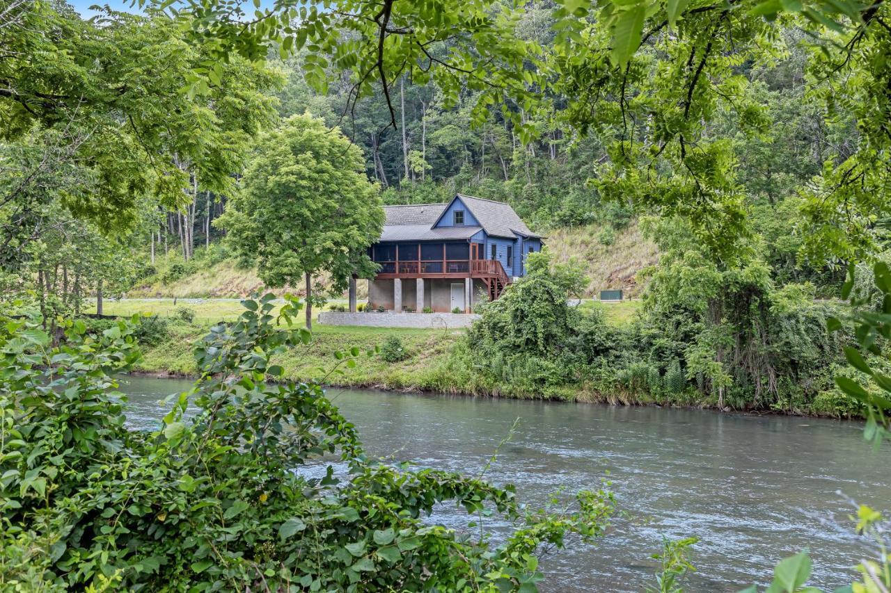 At E'S Villa Cullowhee Eksteriør billede